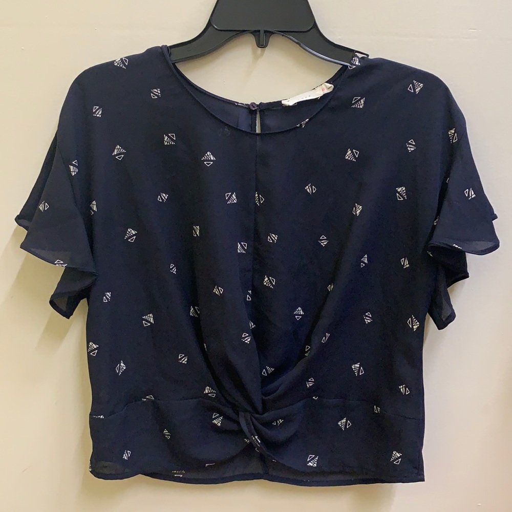 LUSH NAVY BLUE TRIANGLE PATTERN TOP (XS)